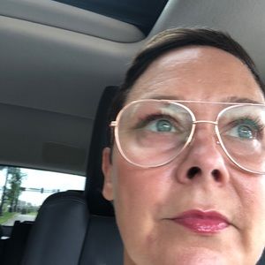 Meet your Posher, Jodi